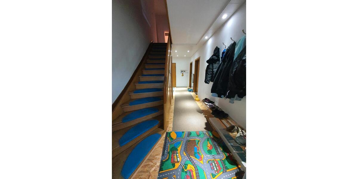 Einfamilienhaus Frielendorf - 8 Zimmer, 185 m&sup2;, 289.000&euro; | Angebot:26550509