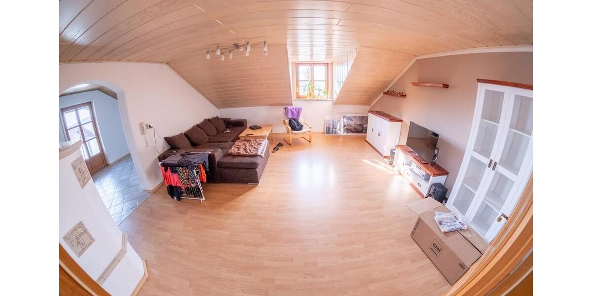 Dachgeschoßwohnung Grafling - 4 Zimmer, 107 m&sup2;, 750&euro; | Angebot:26548473