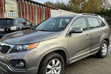 Kia Sorento 261.000 km 5.600 € Bottrop 46238