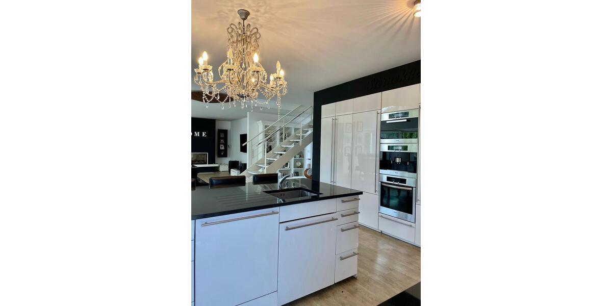 Einfamilienhaus Pfedelbach - 5.5 Zimmer, 240 m&sup2;, 850.000&euro; | Angebot:25869575