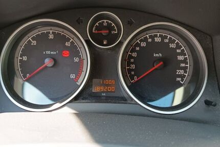 Opel Astra 190.000 km 2.999 &euro; Pfarrweisach 96176
