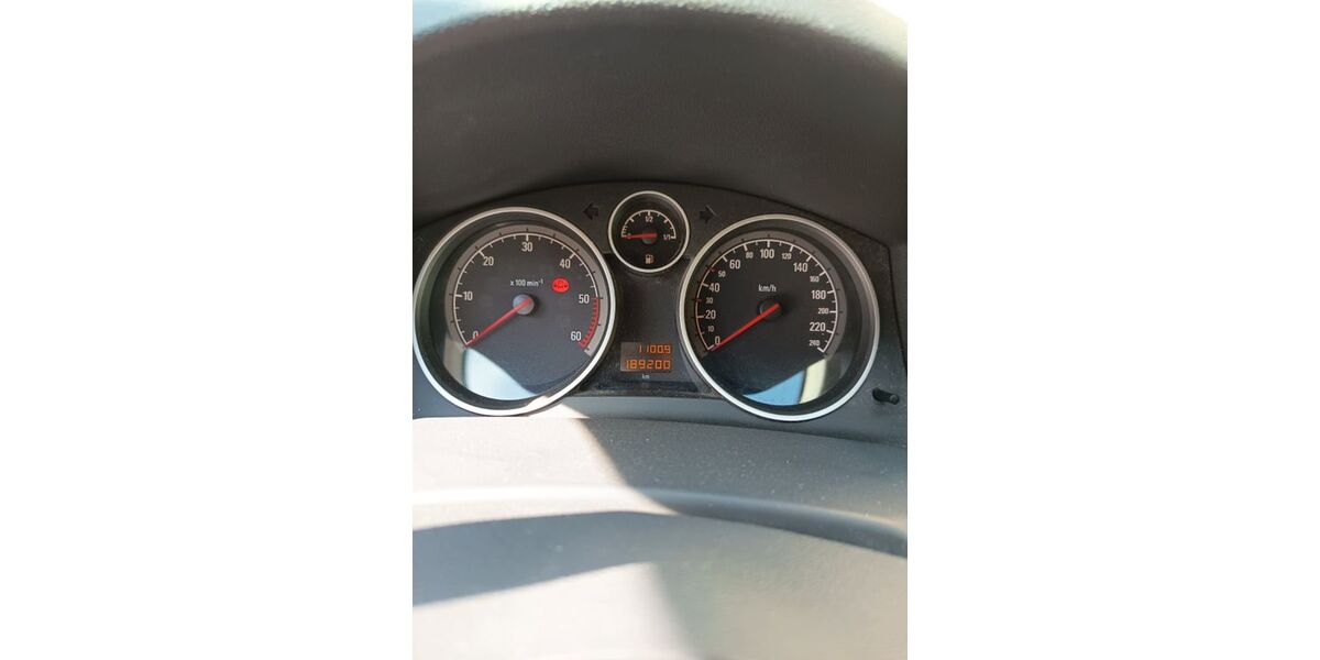 Opel Astra 190.000 km 2.999 &euro; Pfarrweisach 96176