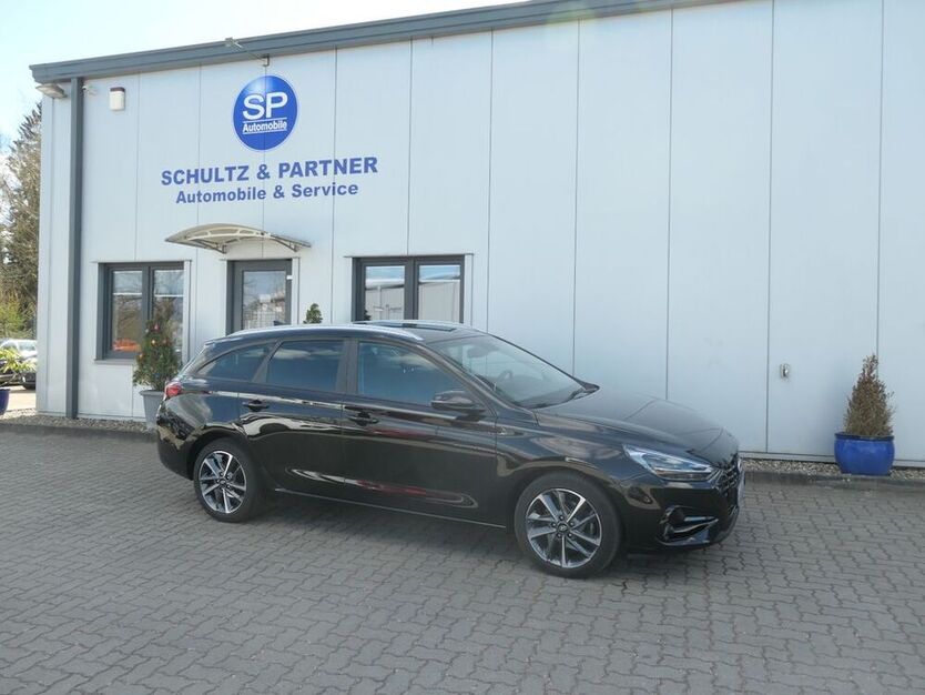 i30