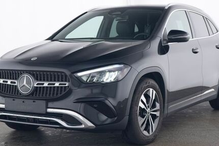 Mercedes-Benz GLA 200 19.999 km 39.770 &euro; Kronach 96317