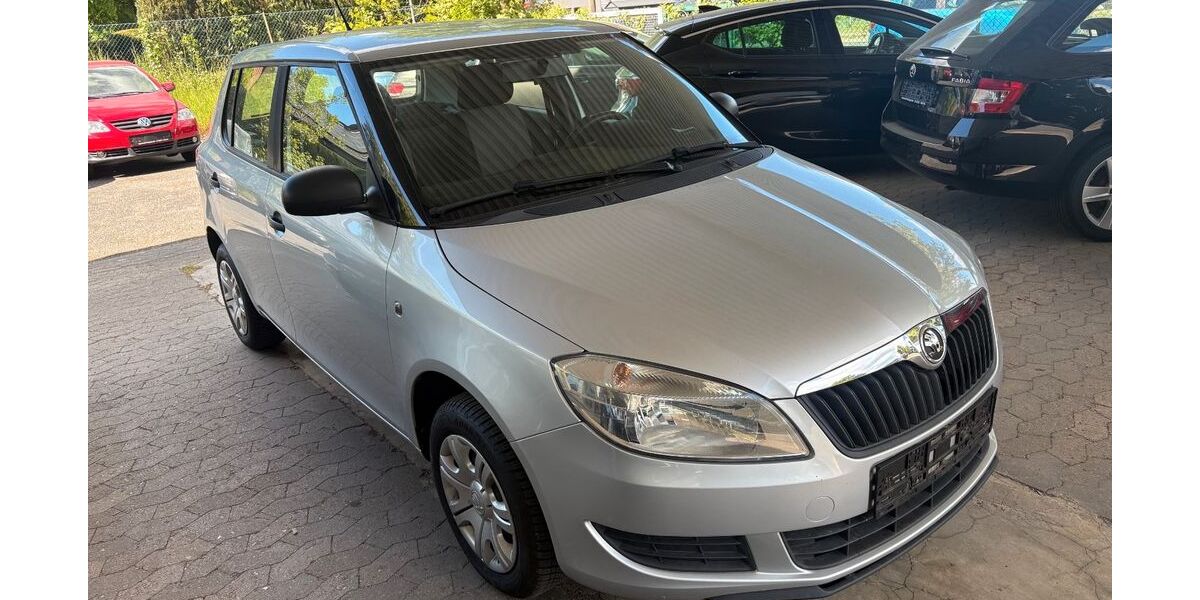 Skoda Fabia 146.943 km 5.699 &euro; Königslutter 38154