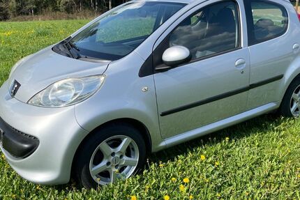 Peugeot 107 184.038 km 1.299 &euro; Reisbach 94419