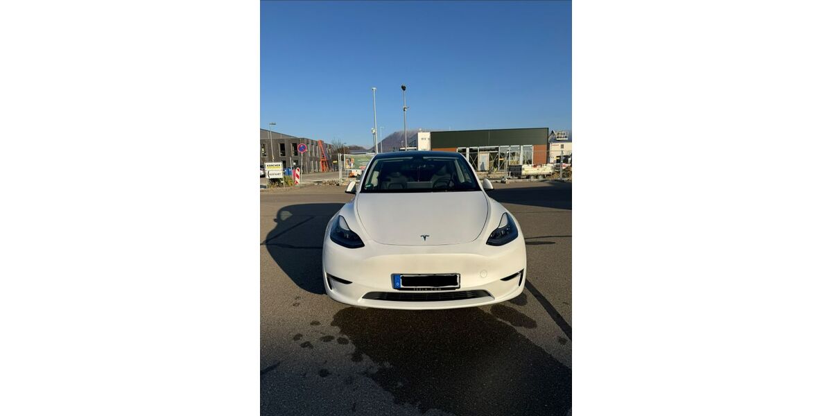 Tesla Model Y 71.000 km 34.249 € Donzdorf 73072