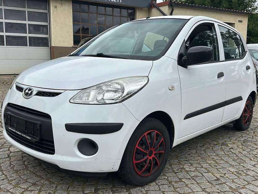 i10