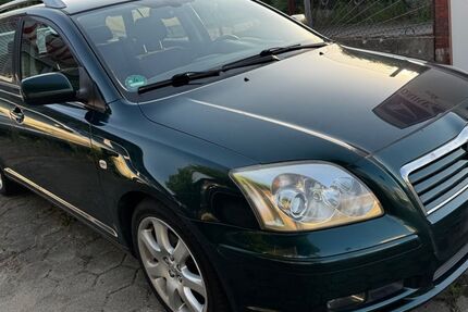 Toyota Avensis 211.800 km 1.990 &euro; Pinneberg 25421