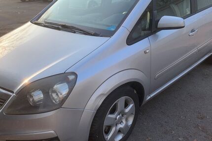 Opel Zafira 243.000 km 1.250 &euro; Osnabrück 49074