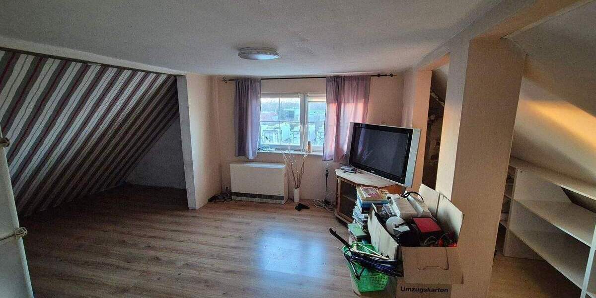 Wohnhaus mit großem Potenzial in Neubrandenburg 4 zimmer