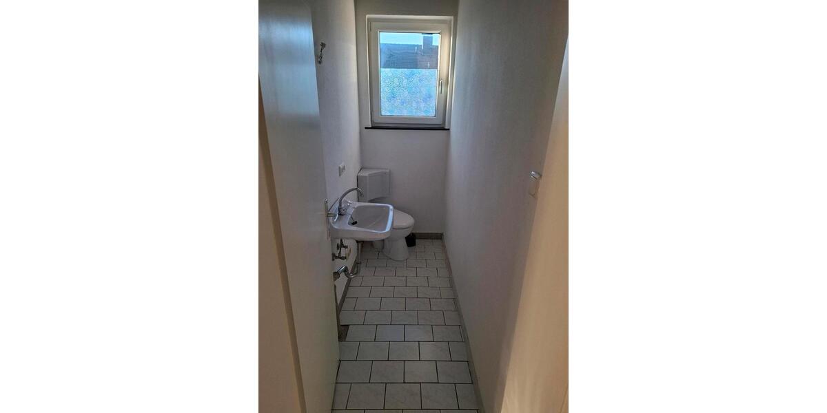 Etagenwohnung Frensdorf - 3 Zimmer, 100 m&sup2;, 920&euro; | Angebot:26368929