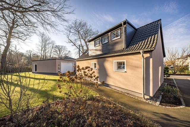 Haus zum Mieten in Naunhof 850 € 47 m²