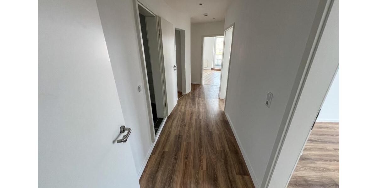 Etagenwohnung Bremerhaven Mitte - 4 Zimmer, 104 m&sup2;, 850&euro; | Angebot:26099646