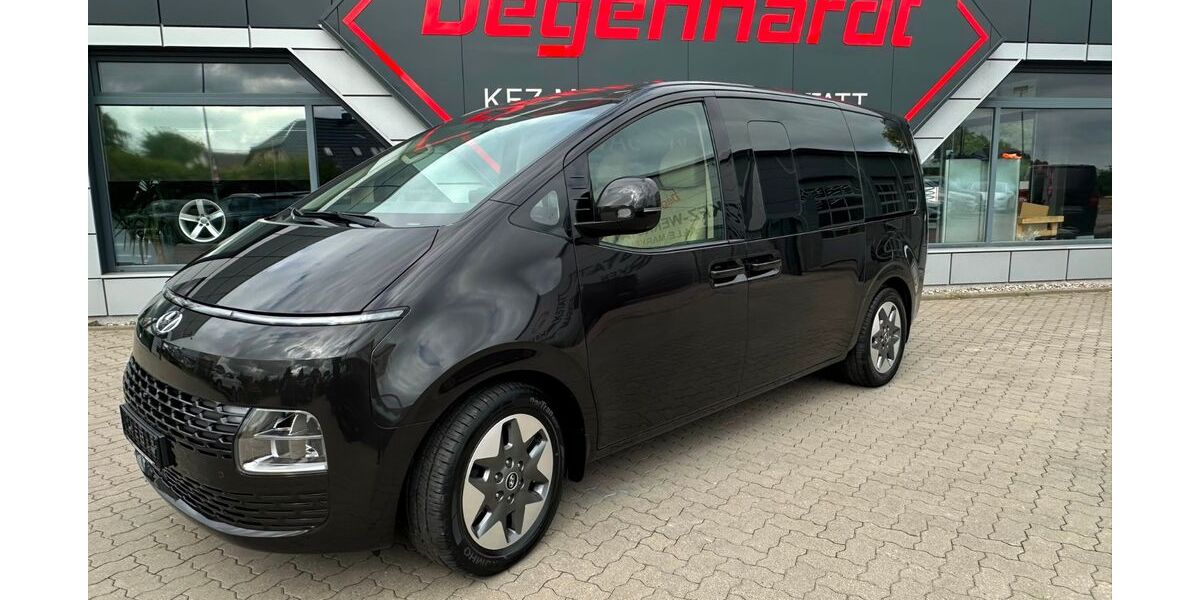 Hyundai STARIA 59.983 km 36.990 &euro; Mönchhagen 18182