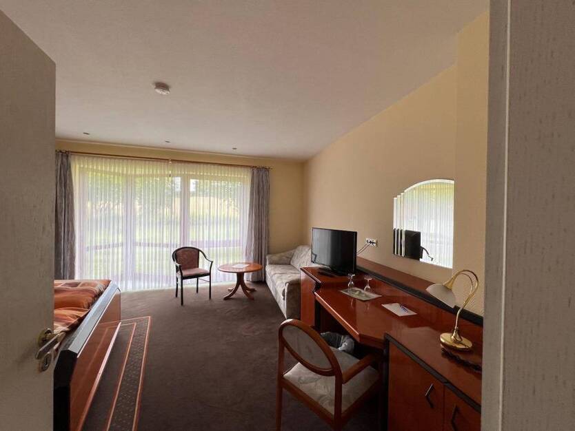 Traditionelles Hotel mit Gaststätte in ruhiger Lage von Duderstadt 2 zimmer