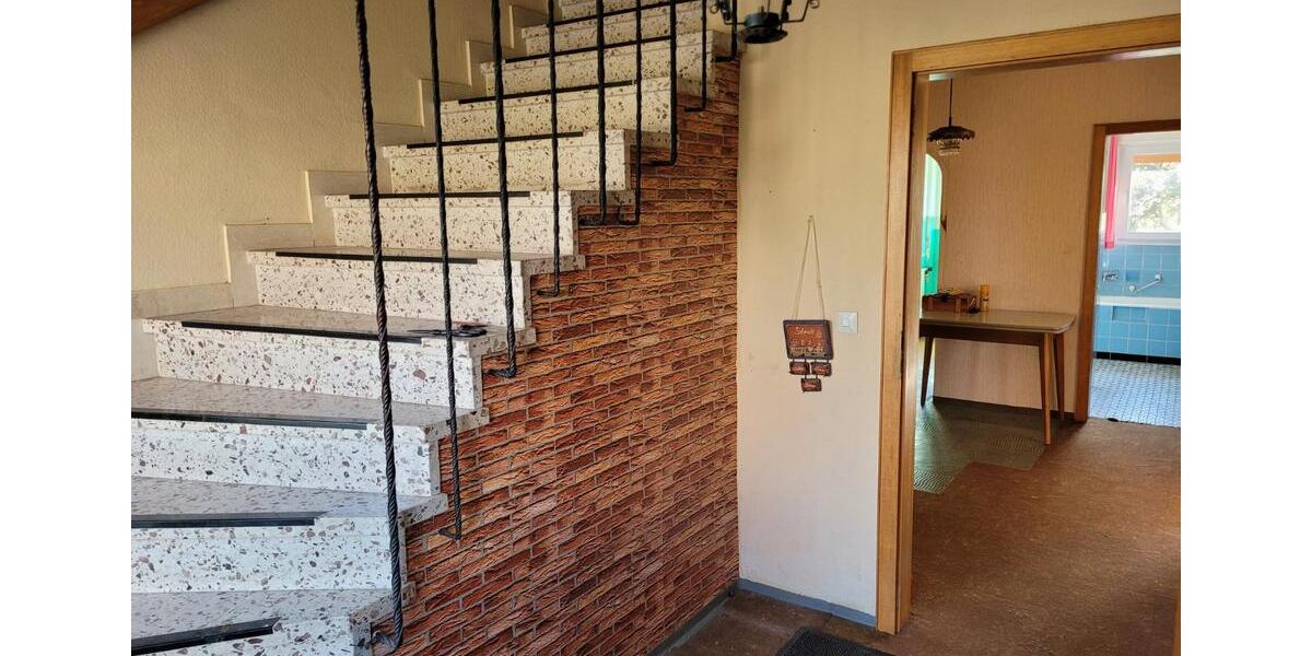 Einfamilienhaus Oberleichtersbach - 8 Zimmer, 211 m&sup2;, 189.000&euro; | Angebot:26433635