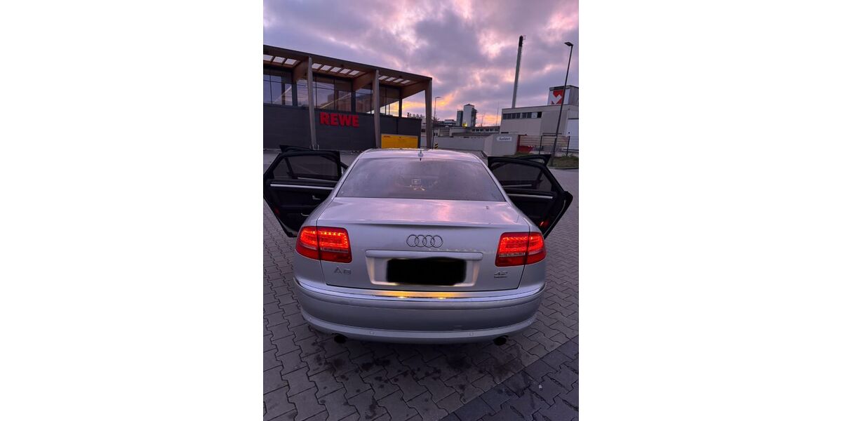 Audi A8 155.750 km 11.900 &euro; Berlin 12107