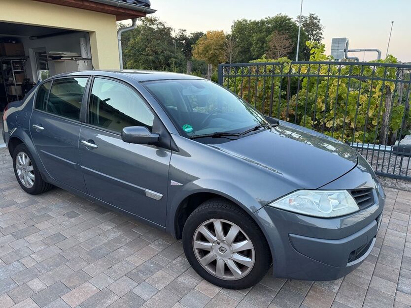 Renault Megane 244.700 km 1.300 € Leuna 06237
