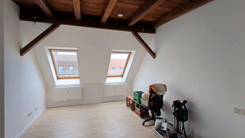 Dachgeschoßwohnung Leipzig Nordwest - 3 Zimmer, 76 m&sup2;, 940&euro; | Angebot:26299933
