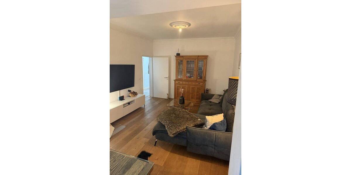 Etagenwohnung Düsseldorf Düsseltal - 3 Zimmer, 100 m&sup2;, 1.800&euro; | Angebot:26805160