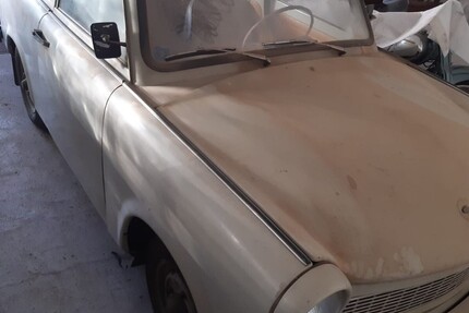 Trabant P 601 82.849 km 1.750 &euro; Erdweg 85253