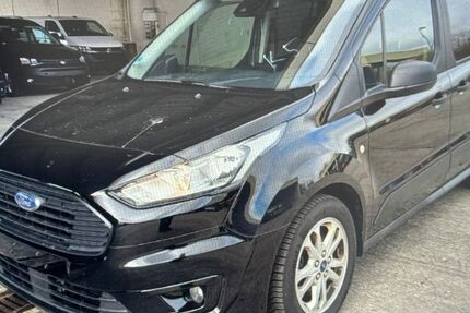 Ford Tourneo Connect 190.000 km 9.900 &euro; Berlin 12099