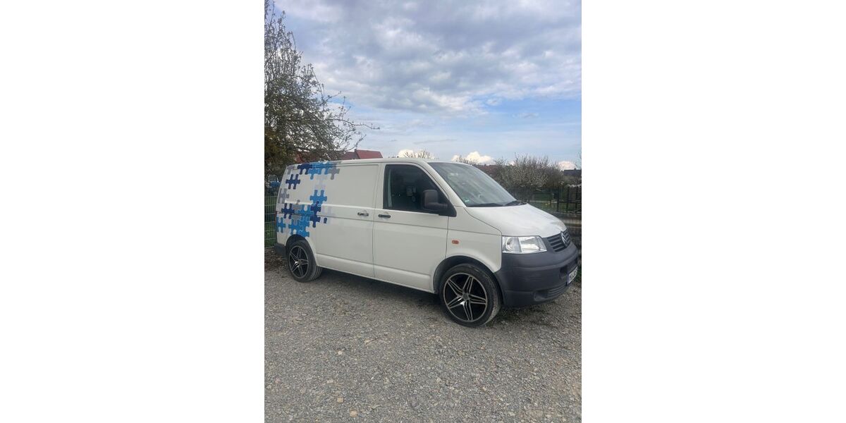 VW T5 Transporter 270.000 km 5.000 &euro; Mühlhausen OT Görmar 99974