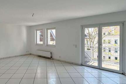 Wohnung Stuttgart - 3 Zimmer, 84 m&sup2;, 1.020&euro; | Angebot:26366896