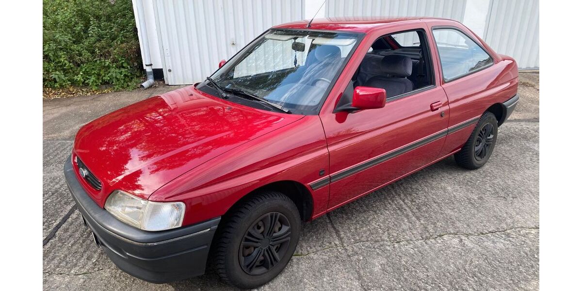 Ford Escort 59.900 km 1.299 € Halle 06132