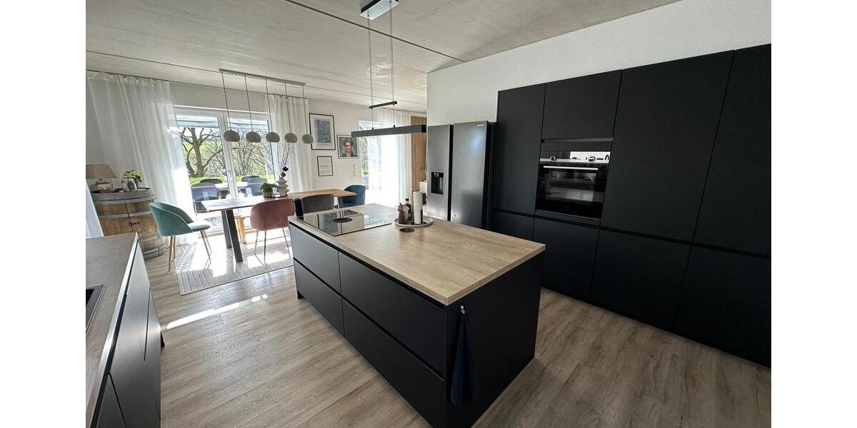 Einfamilienhaus Niederzissen - 4 Zimmer, 135 m&sup2;, 2.800&euro; | Angebot:25957924