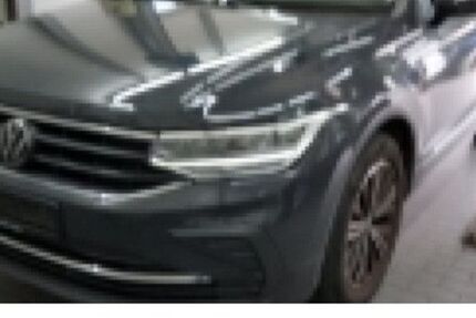 VW Tiguan 66.515 km 26.850 € Frankfurt 60326