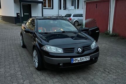 Renault Megane E-TECH 223.000 km 2.700 &euro; Hameln 31785