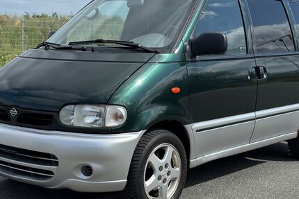 Nissan Serena 147.000 km 4.500 &euro; Scheeßel 27383