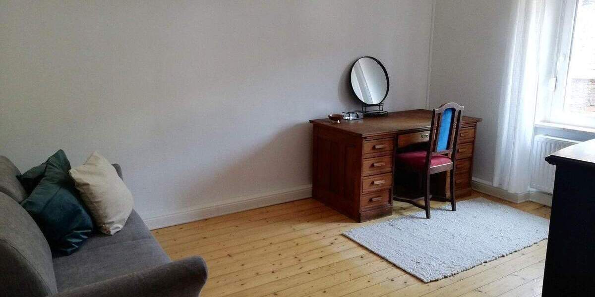 Einfamilienhaus Reil - 5 Zimmer, 142 m&sup2;, 1.200&euro; | Angebot:25870177