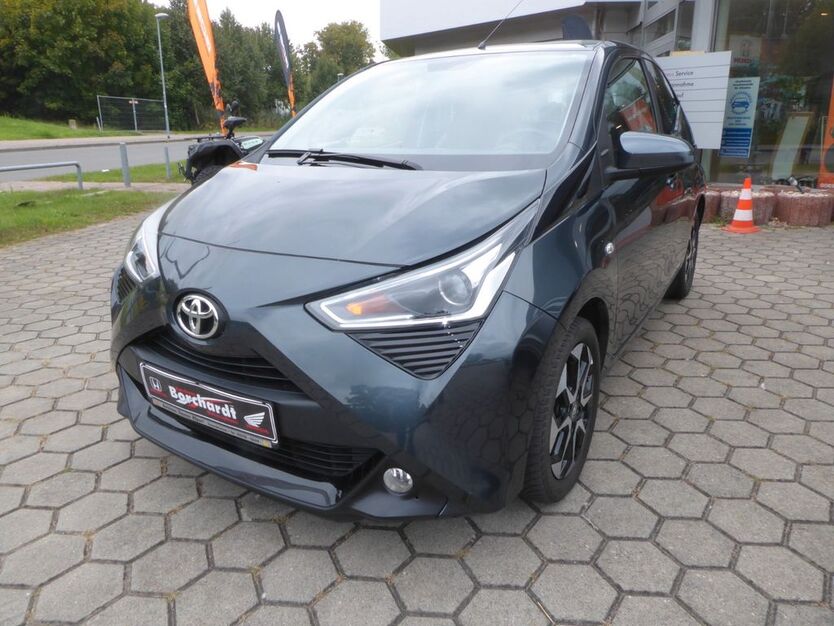 Toyota Aygo (X) 35.570 km 10.995 € Treuenbrietzen 14929