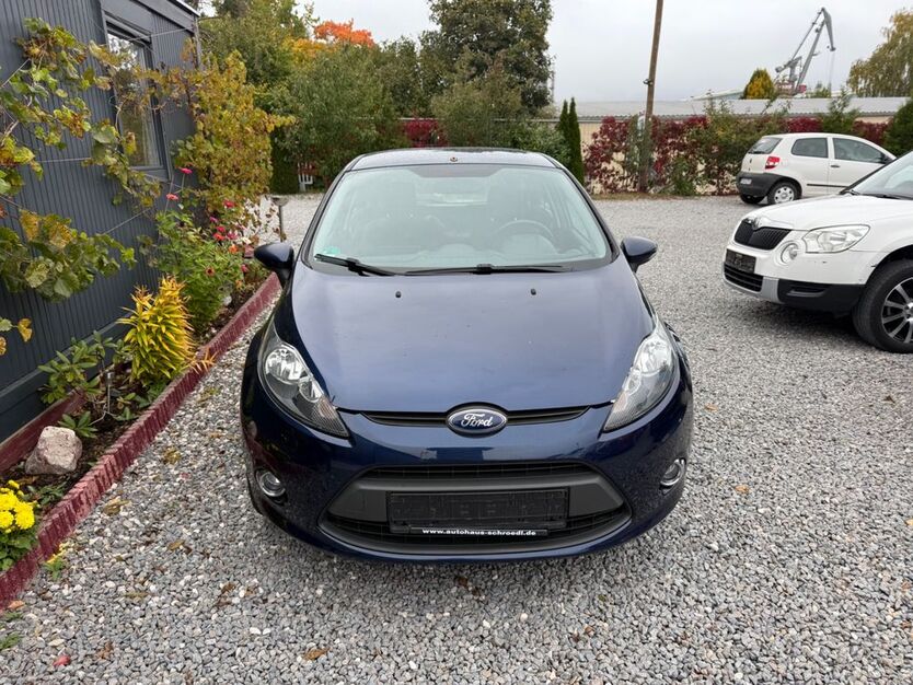 Ford Fiesta 160.000 km 2.399 € Regensburg 93055