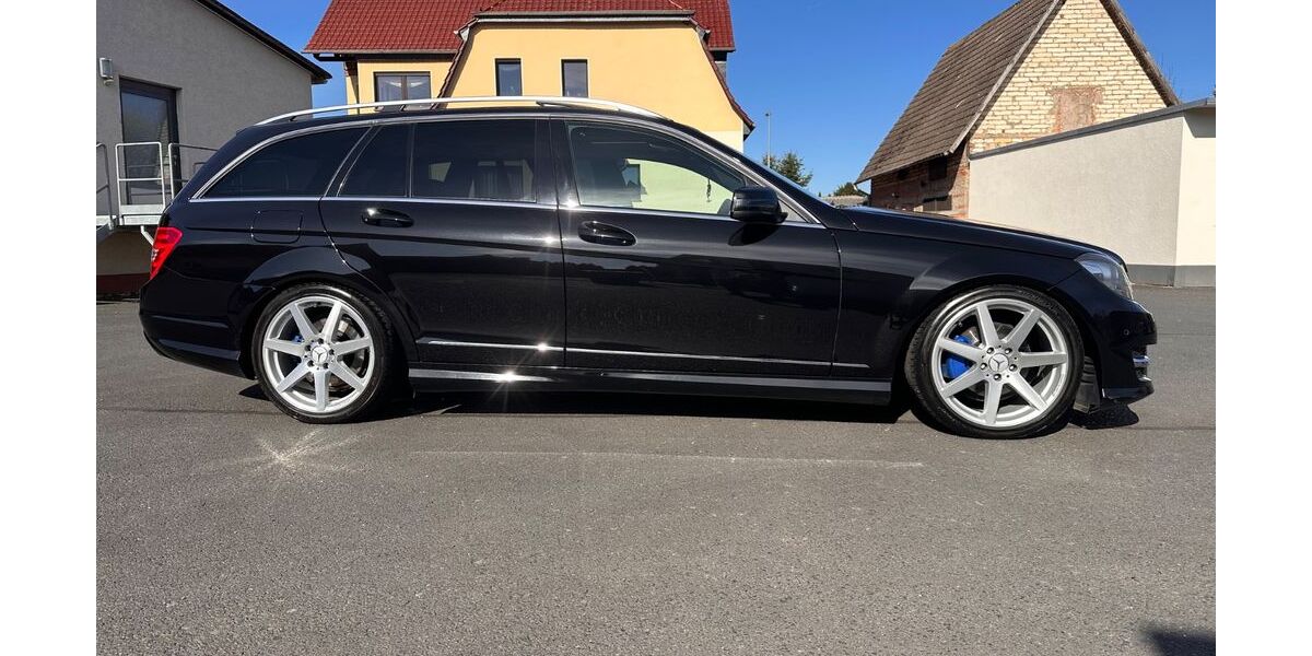 Mercedes-Benz C 220 191.200 km 11.750 &euro; Uder 37318