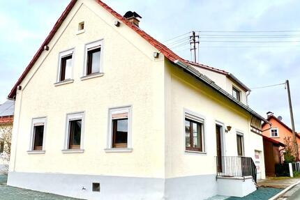 freies 7 Zi.EFH, 144qm Wfl, viel Stauraum, Garten, provisionsfrei 7 zimmer