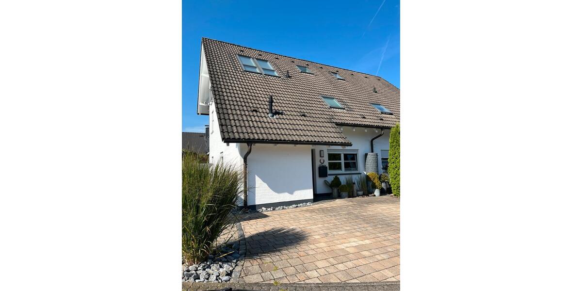 Doppelhaushälfte Kirchhundem - 2 Zimmer, 115 m&sup2;, 310.000&euro; | Angebot:23877141