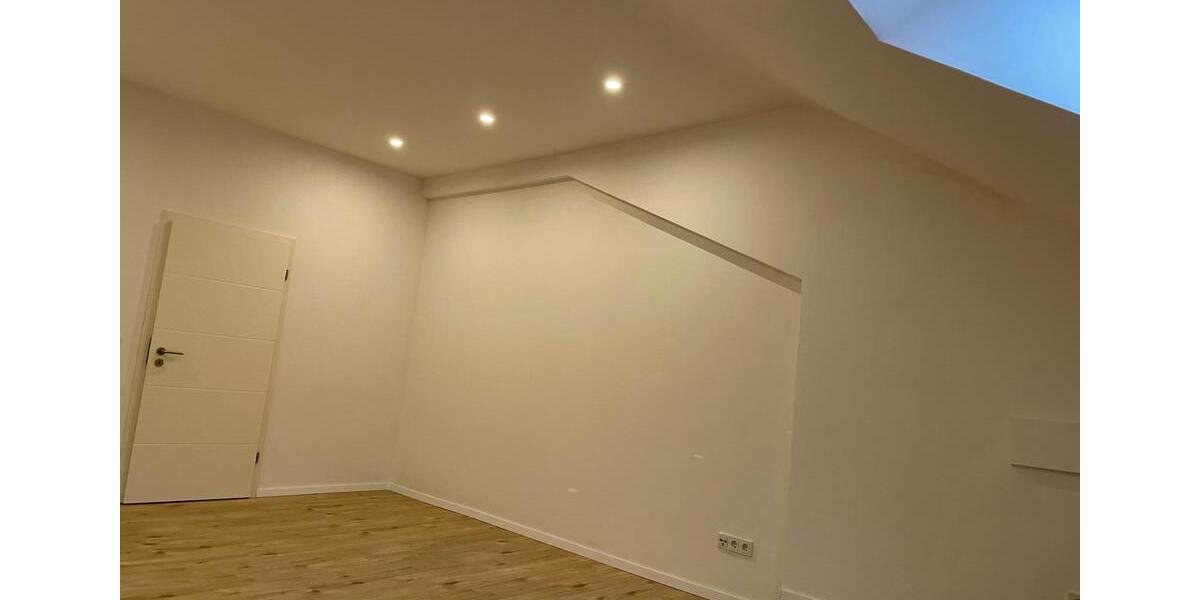 Dachgeschoßwohnung Zweibrücken - 3 Zimmer, 80 m&sup2;, 129.000&euro; | Angebot:27063833