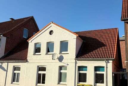 Haus Lauenburg - 6 Zimmer, 140 m&sup2;, 359.000&euro; | Angebot:27103180