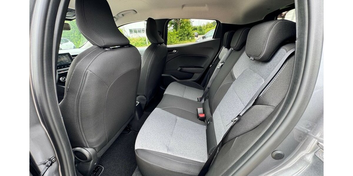 Mitsubishi Colt PLUS 1.0 T.B.KlimaA/Led/CarPlay/SitzH. 7.000 km 18.990 &euro; Donauwörth 86609