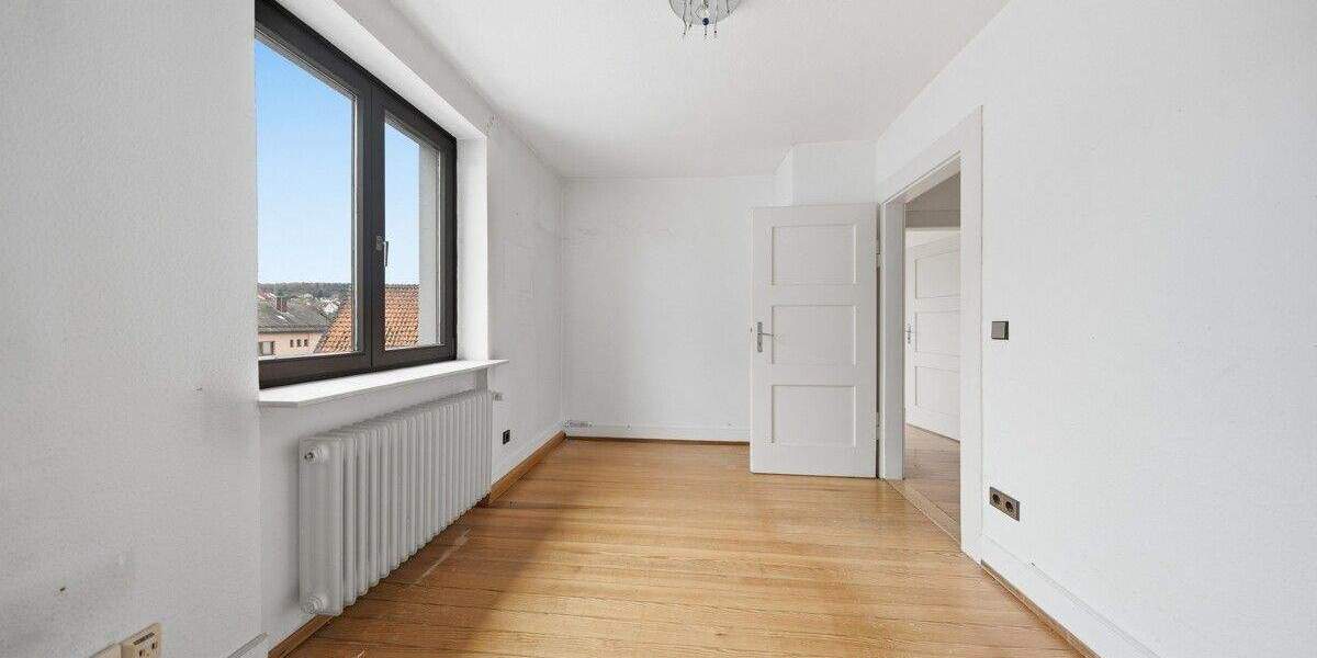Einfamilienhaus Karlsbad Langensteinbach - 9 Zimmer, 203 m&sup2;, 449.000&euro; | Angebot:25916673