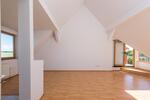 Dachgeschoss-Wohnung mit 2 Zimmern in Ostsee-Nähe zu vermieten zimmer