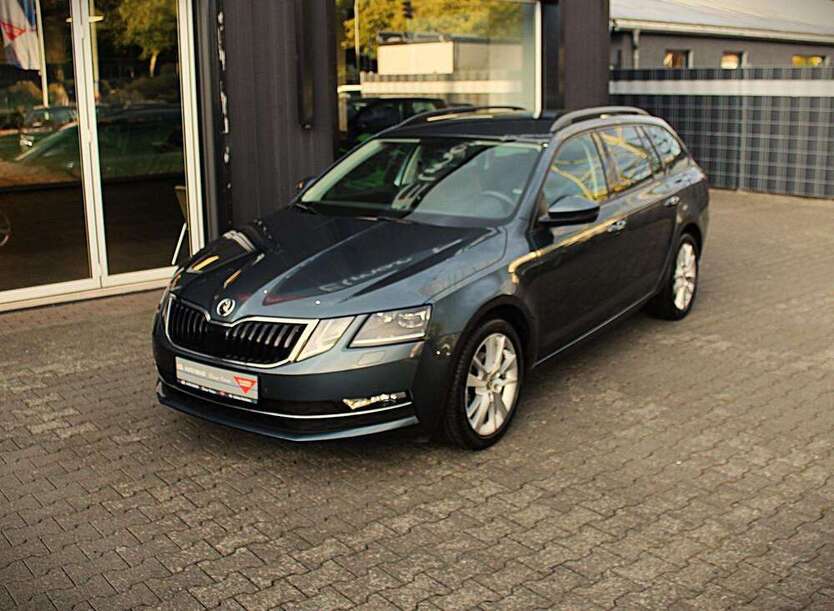 Skoda Octavia 74.632 km 16.990 € Paderborn 33104