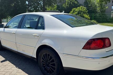 VW Phaeton 246.000 km 3.750 &euro; Zwickau 08056