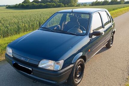 Ford Fiesta 23.290 km 4.950 &euro; Tolk 24894