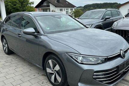 VW Passat Variant 2.200 km 36.950 &euro; Reichertshausen 85293