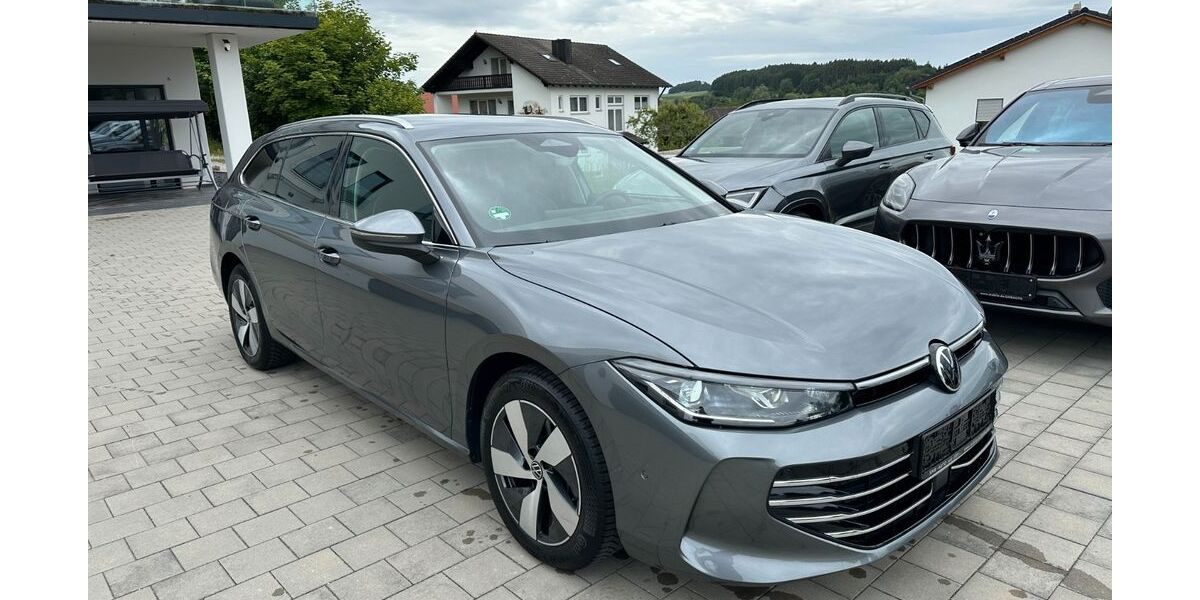 VW Passat Variant 2.200 km 36.950 &euro; Reichertshausen 85293